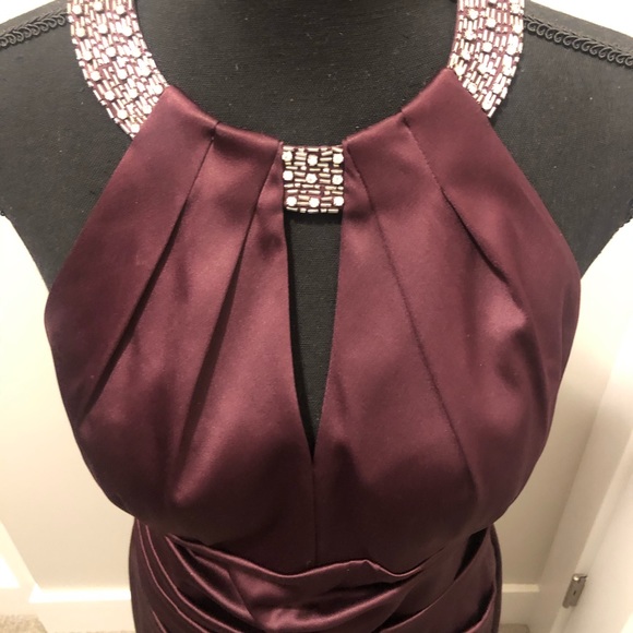 Eliza J Formal Dress. Size 8 - Picture 5 of 7